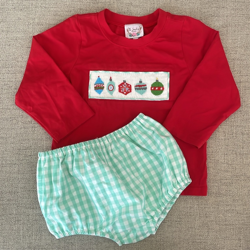 The Smocking Place Christmas top and bloomer set, size 3T 🎄